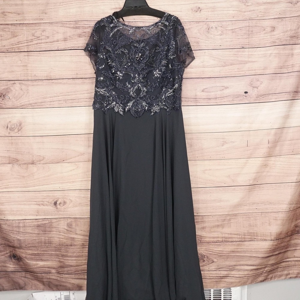 New! Xscape Dress Womens 16 Gray Beaded Chiffon Maxi Formal Gown Evening Wedding